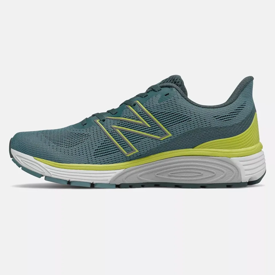 Men's Wide Fit New Balance MVYGO Vaygo Running Trainers