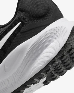Men's Wide Fit Nike FB8501-002 Revolution 7 Running Trainers