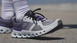 Men's Wide Fit On Cloudrunner 2 Training Shoes - Glacier/Sage