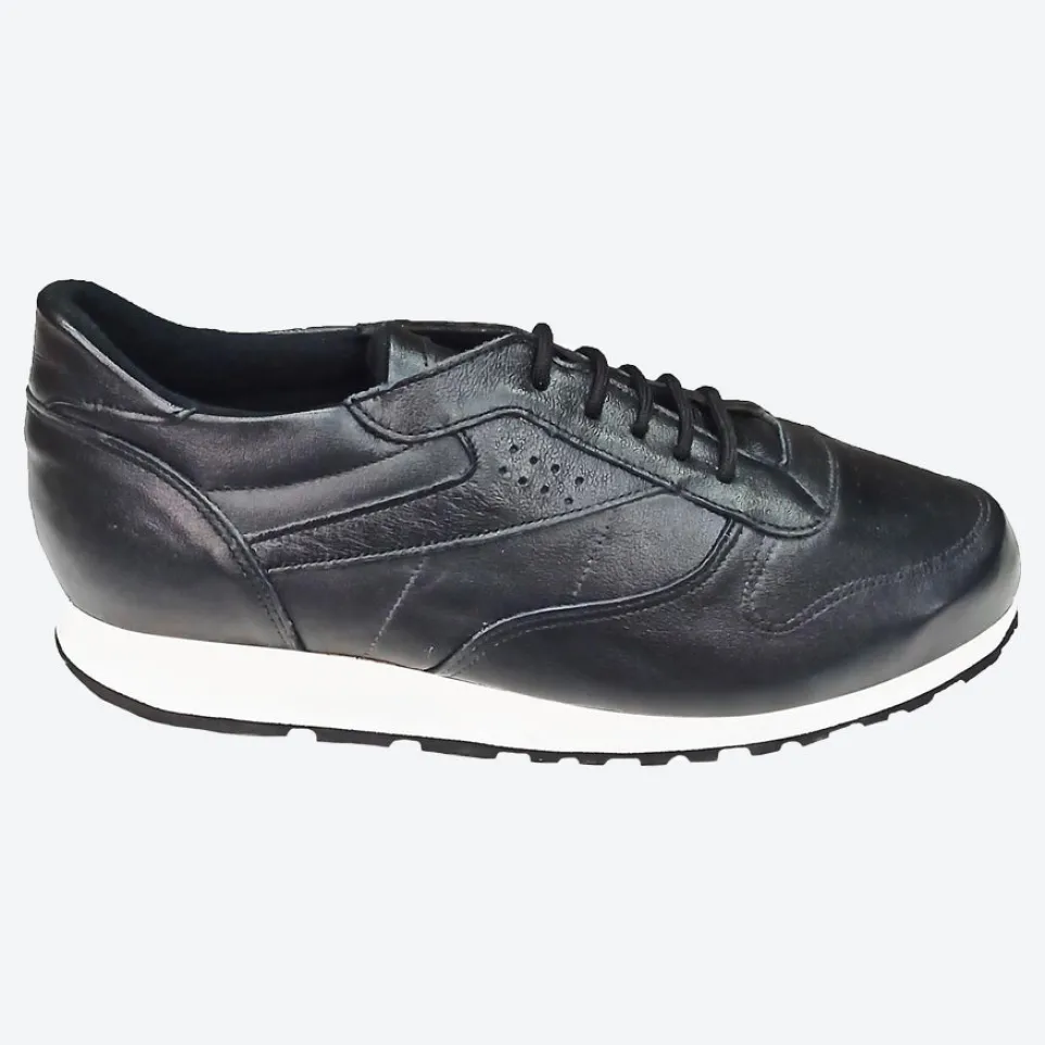 Mens Wide Fit Reed Daly Trainers