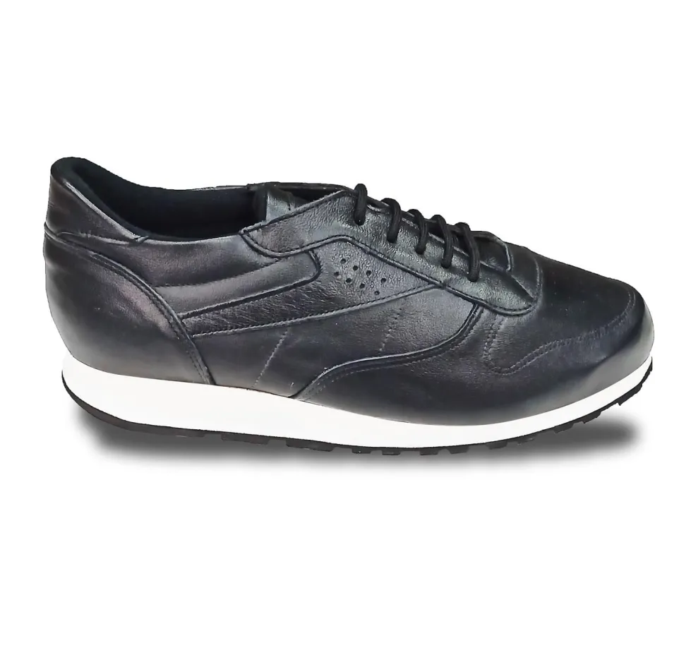 Mens Wide Fit Reed Daly Trainers