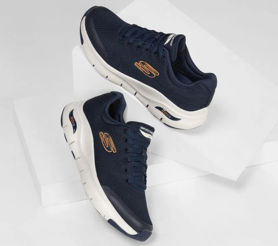 Mens Wide Fit Skechers 232040 Arch Fit Walking Trainers