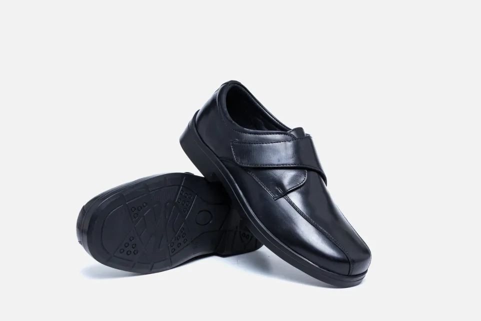 Mens Wide Fit Tredd Well Peter Velcro Shoes