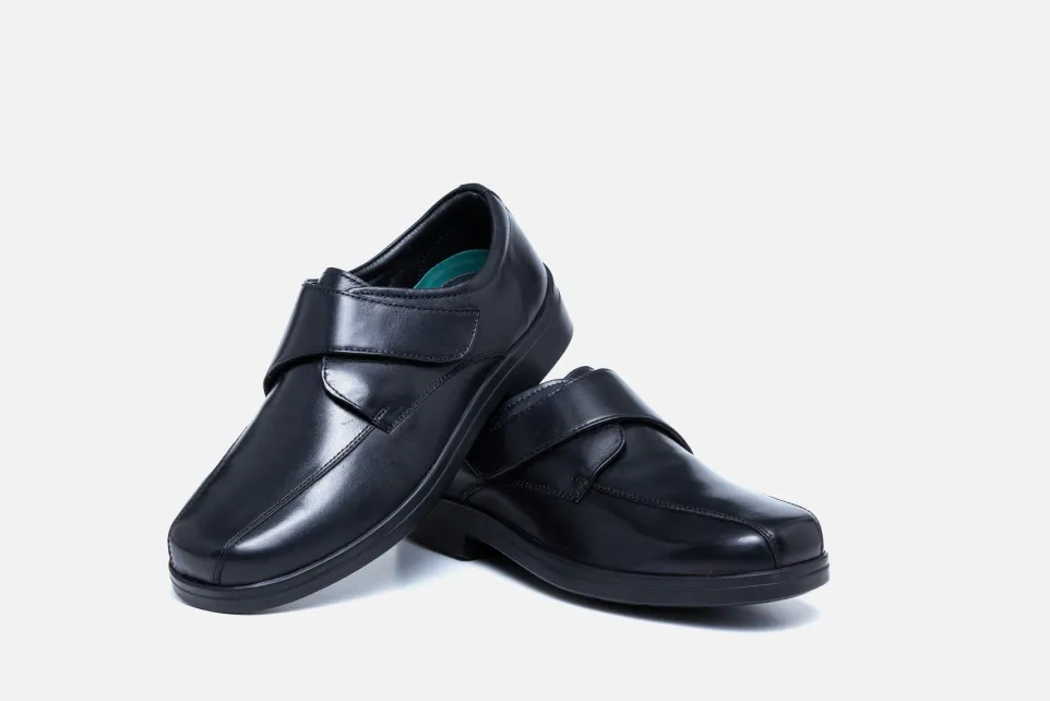 Mens Wide Fit Tredd Well Peter Velcro Shoes