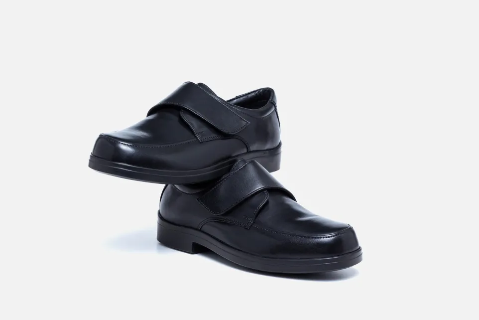 Mens Wide Fit Tredd Well David Velcro Shoes