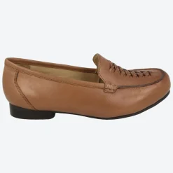 Womens Wide Fit DB Bingham Pumps