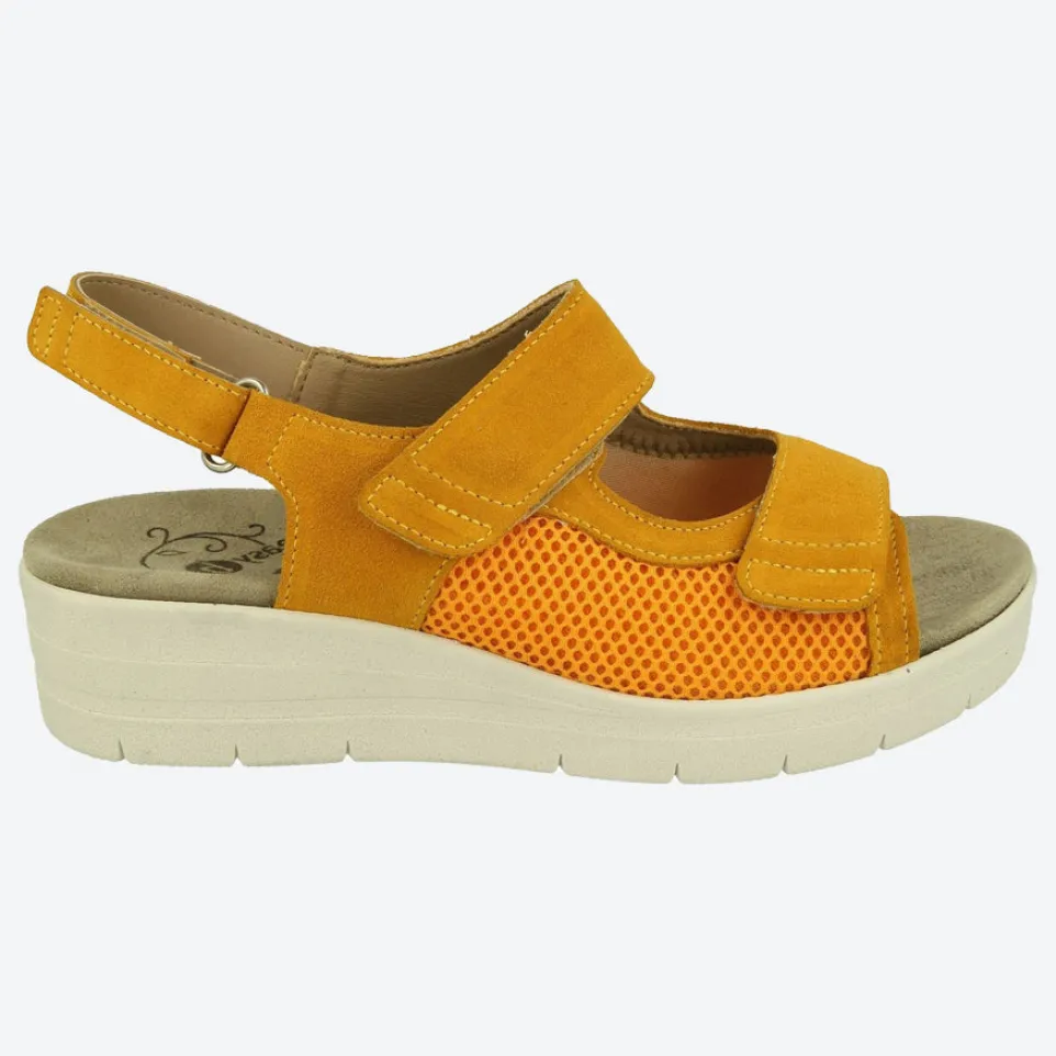 Womens Wide Fit DB Bobbie Sandals