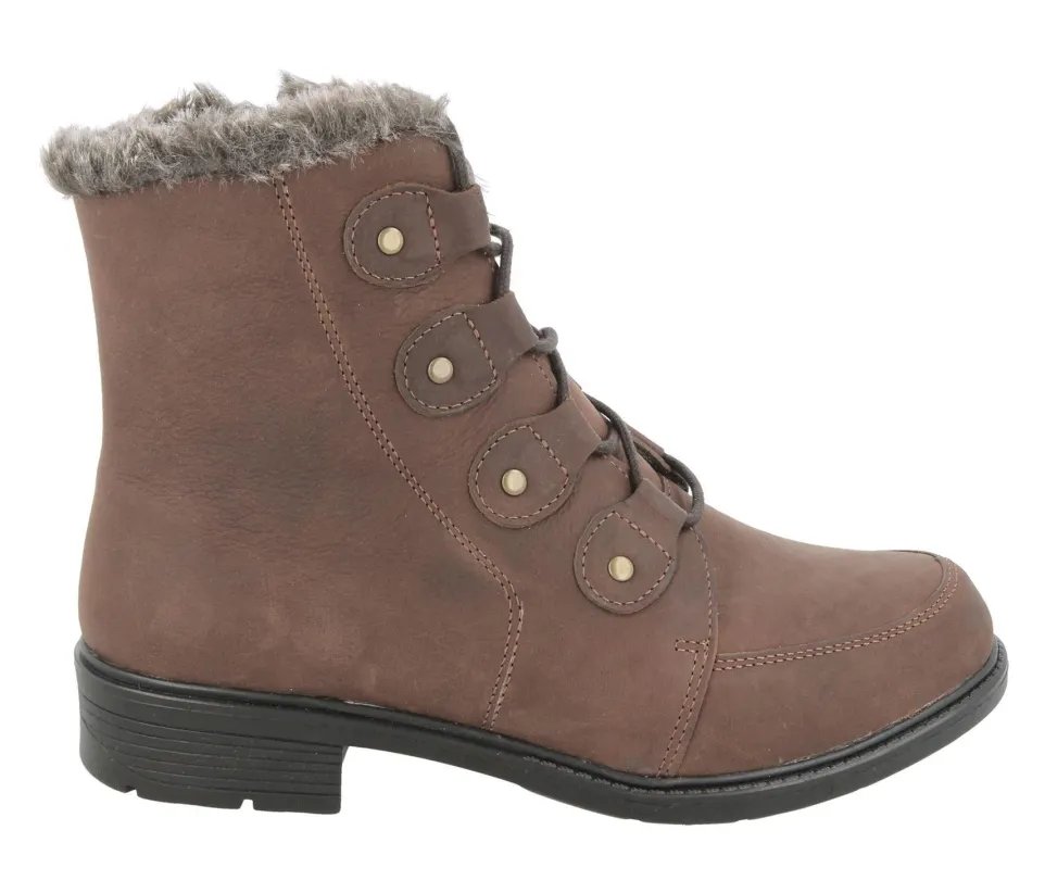 Womens Wide Fit DB Crawley Boots