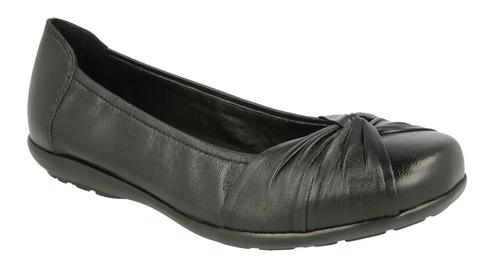 Womens Wide Fit DB Tetbury Court Shoes