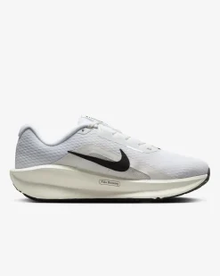 Women's Wide Fit Nike FZ3088-100 Downshifter 13 Trainers