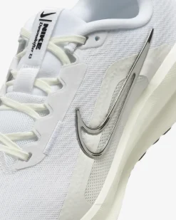 Women's Wide Fit Nike FZ3088-100 Downshifter 13 Trainers