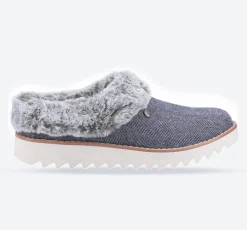 Women's Wide Fit Skechers 113422 Bobs Mountain Kiss Slippers